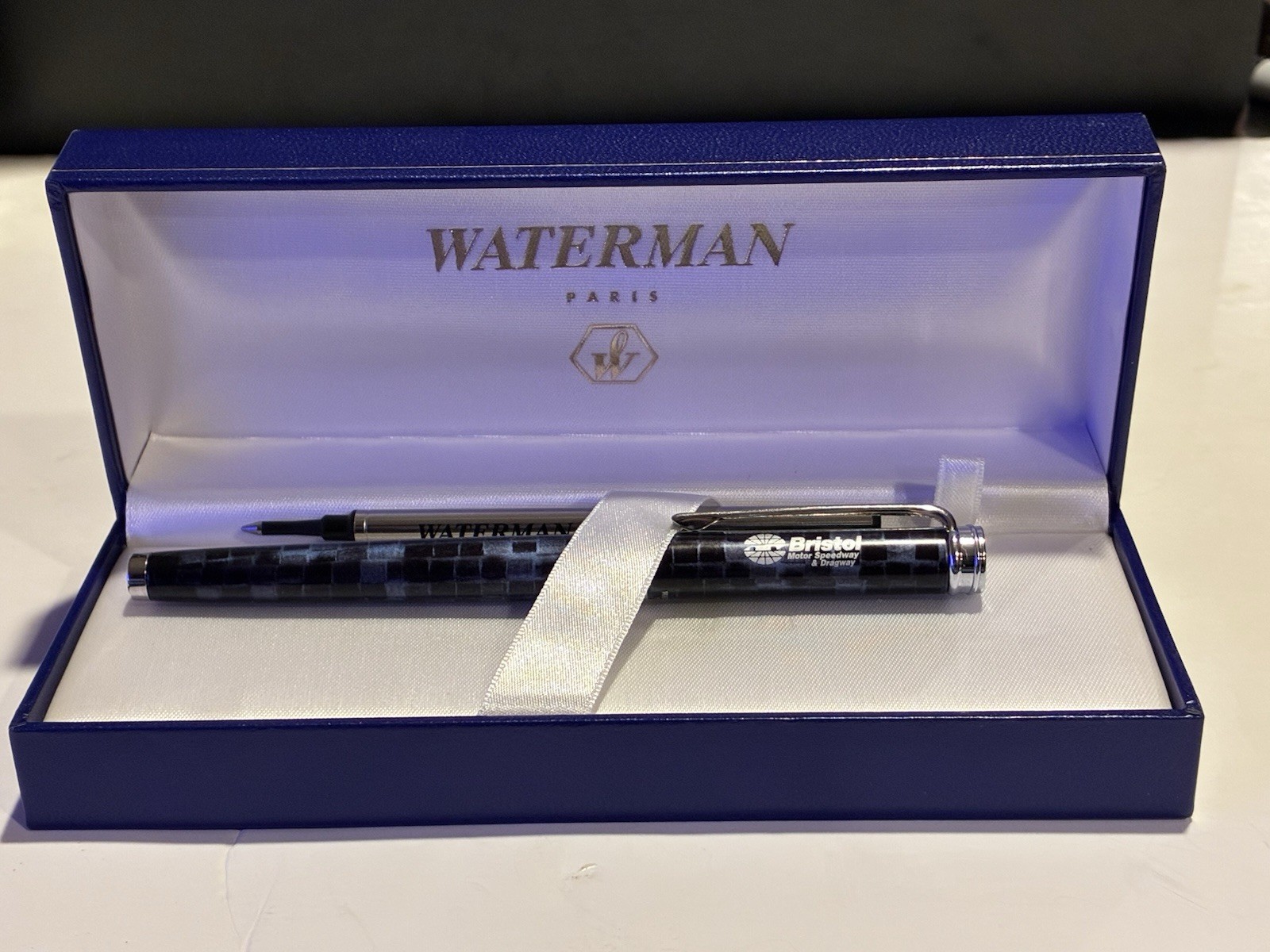 Selling Box leaving odd pieces Waterman Paris White Satin Lined Case