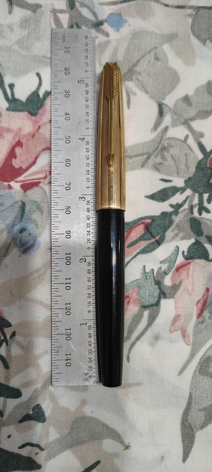 Parker 51 Gold Filled 1/1 12k GF Cap Black Barrel Fountain Pen Fine 14k Gold Nib