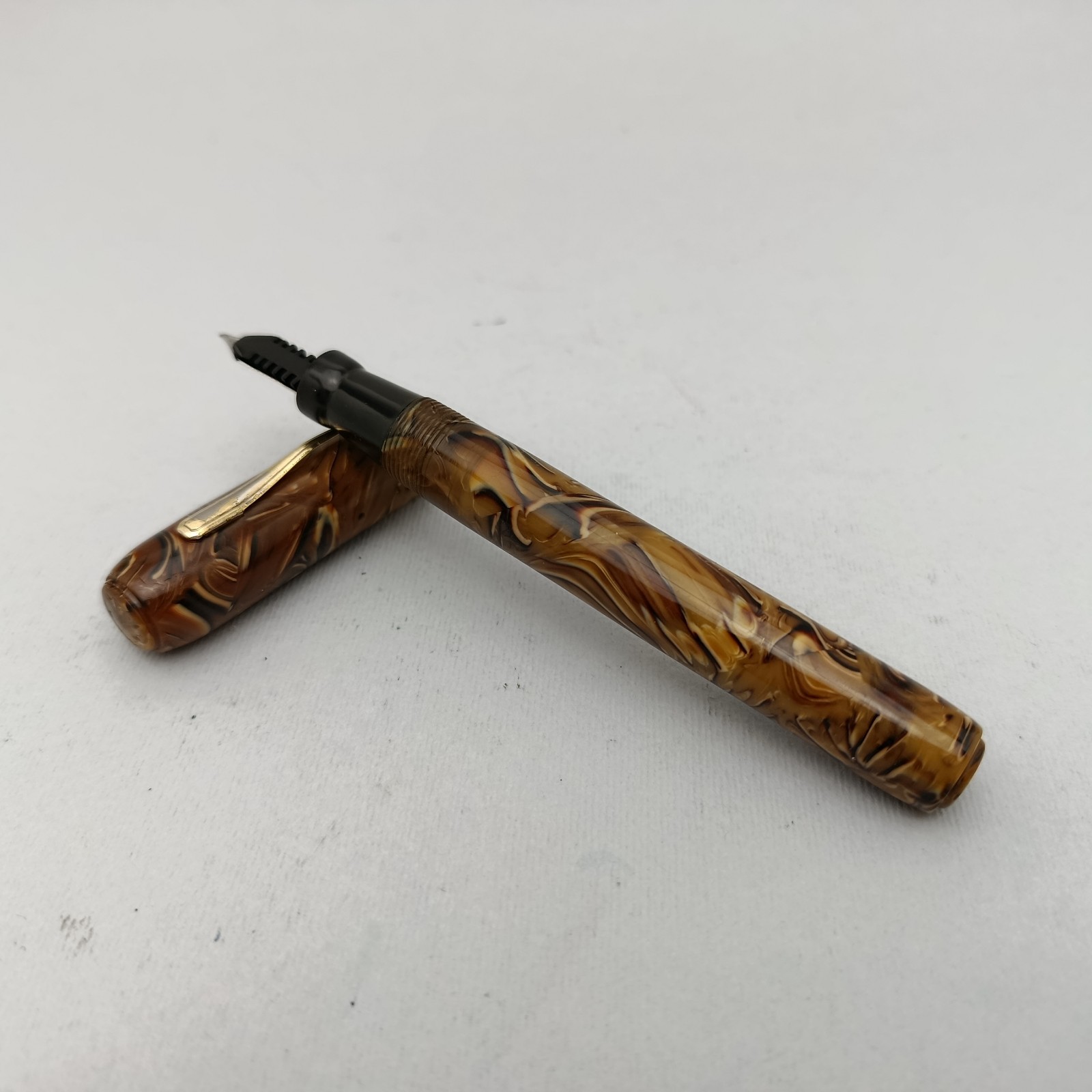 Unbranded Oversize Celluloid Lever Fountain Pen EF Nib Very Rare Vintage 30s