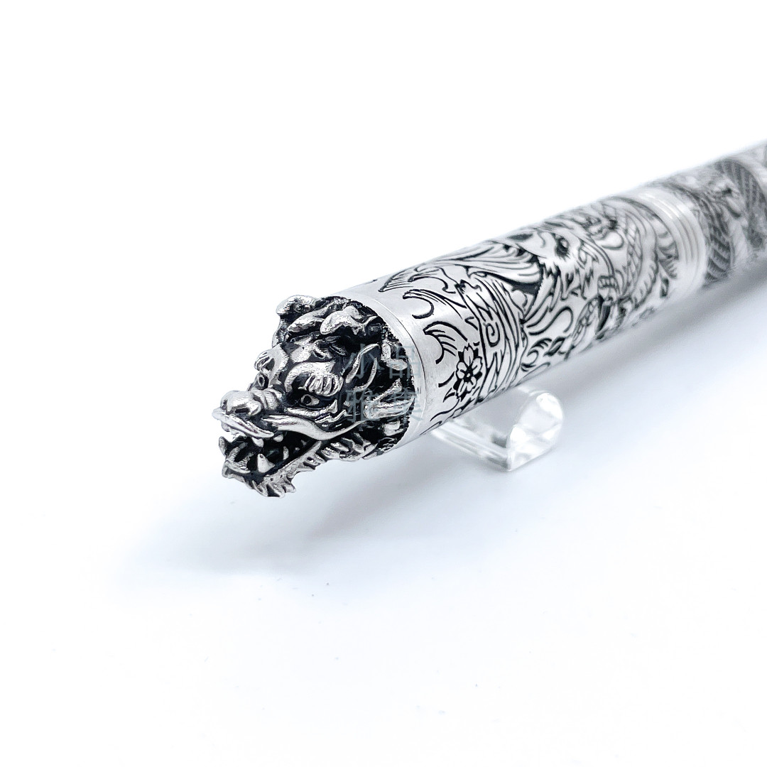 S.T. Dupont Limited Edition 88 Rhodium Dragon 14K Fountain Pen
