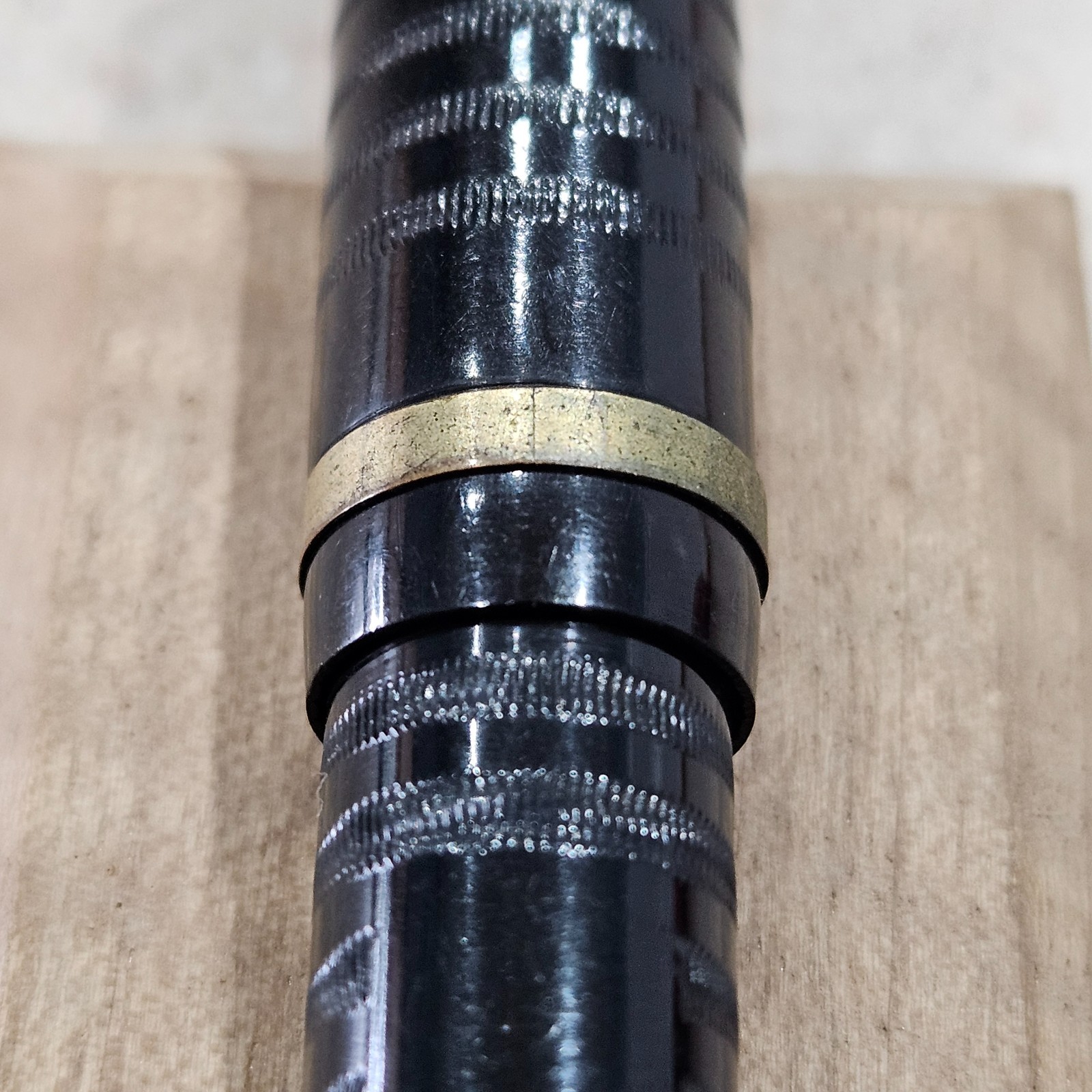 Unbranded Lever Fill Black Etched Cap & Barrel With Pointed Ends 5″ Fountain Pen