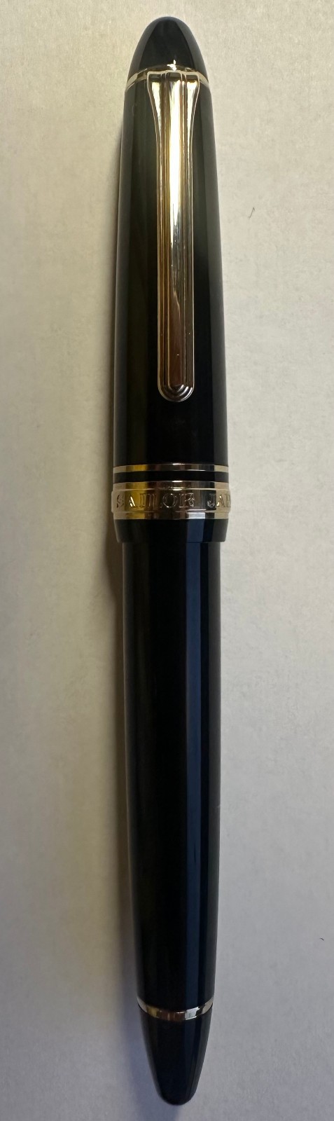 Sailor Profit Standard – Medium Nib – 21k -Black Resin – With Box & Converter