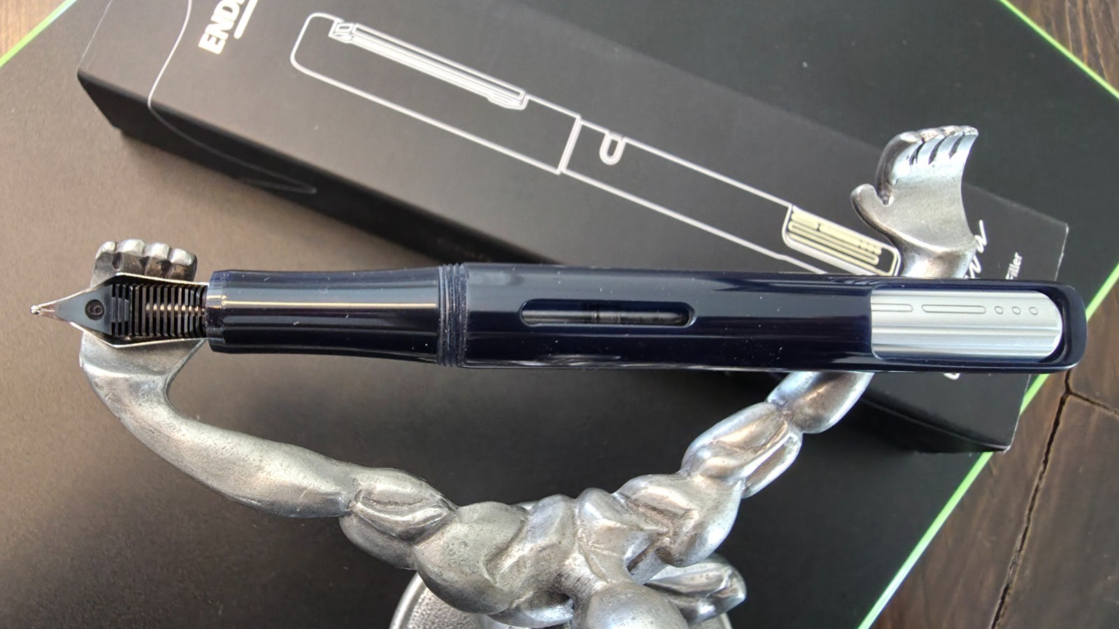 Endless Stationary Captive in Dark Ocean Chrome-Blue, Broad steel nib, NEW