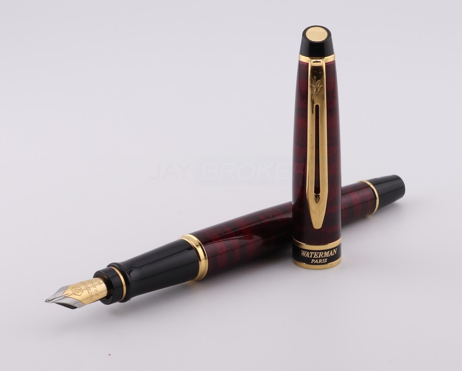 Waterman Expert Fountain Pen Burgundy/Red M Nib (Paris, France)