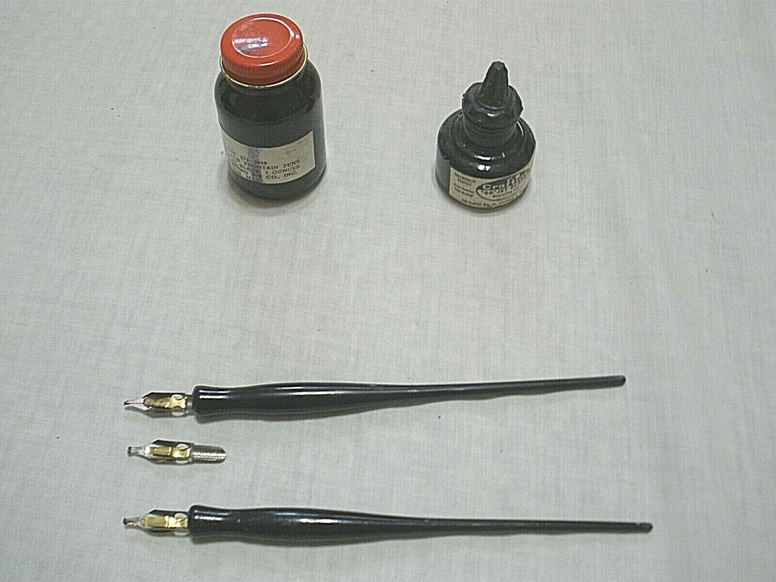 Vintage 2 Speedball Hunt Ink Well Pens With Tips No. B-1, B-3, B-4