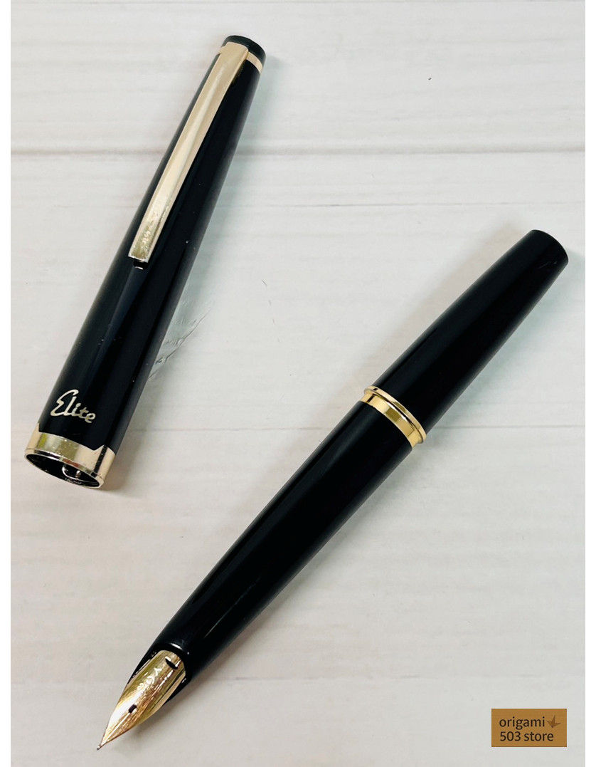 Pilot Elite Short Black Fountain Pen 14K-585 Fine (F) Nib Vintage Rare Japan