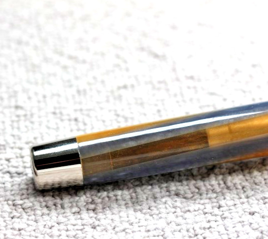 PINEIDER ARCO BYSANTIUM FOUNTAIN PEN – GOLD STONE (LIMITED EDITION) 14K EF NIB