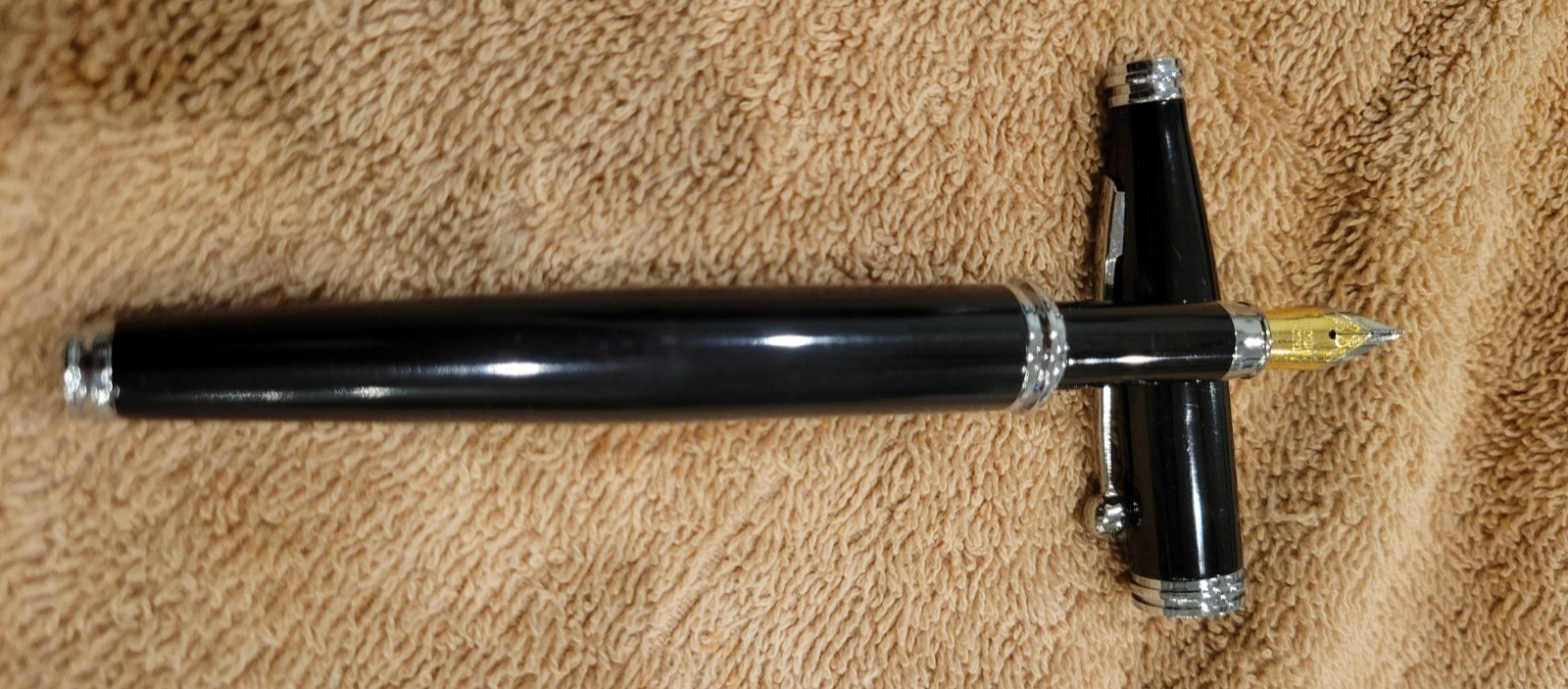 Unbranded Cartridge Fill Fountain Pen – Black/Chrome