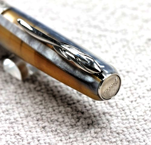 PINEIDER ARCO BYSANTIUM FOUNTAIN PEN – GOLD STONE (LIMITED EDITION) 14K EF NIB