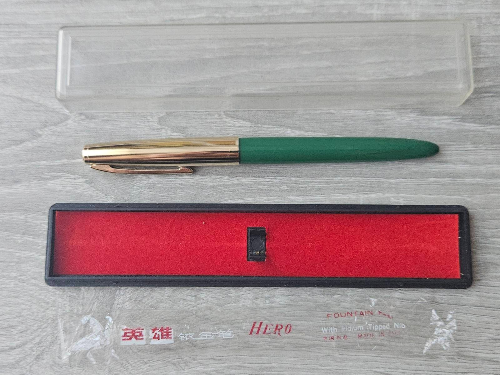 Vintage HERO Youth Chinese Fountain Pen Gold Cap Iridium Nib Box Made In China