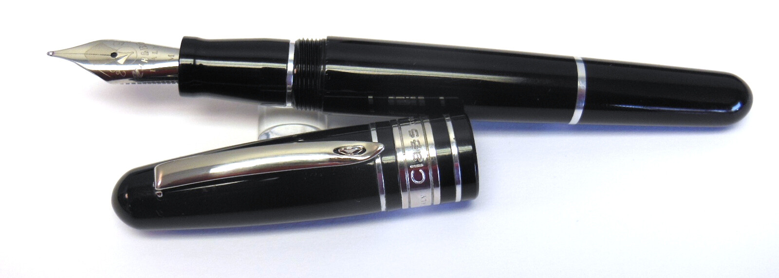 Marlen Class Fountain Pen, Black Lacquer Resin, Hand Turned, Made In Italy, New