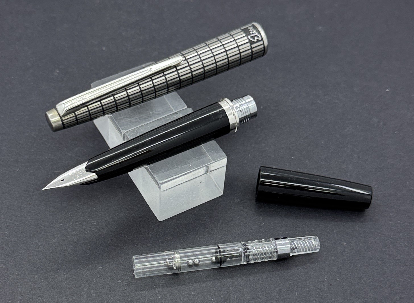 1975 Pilot Elite, 18k EF Nib, Steel Cap, Con 40 Converter- Serviced