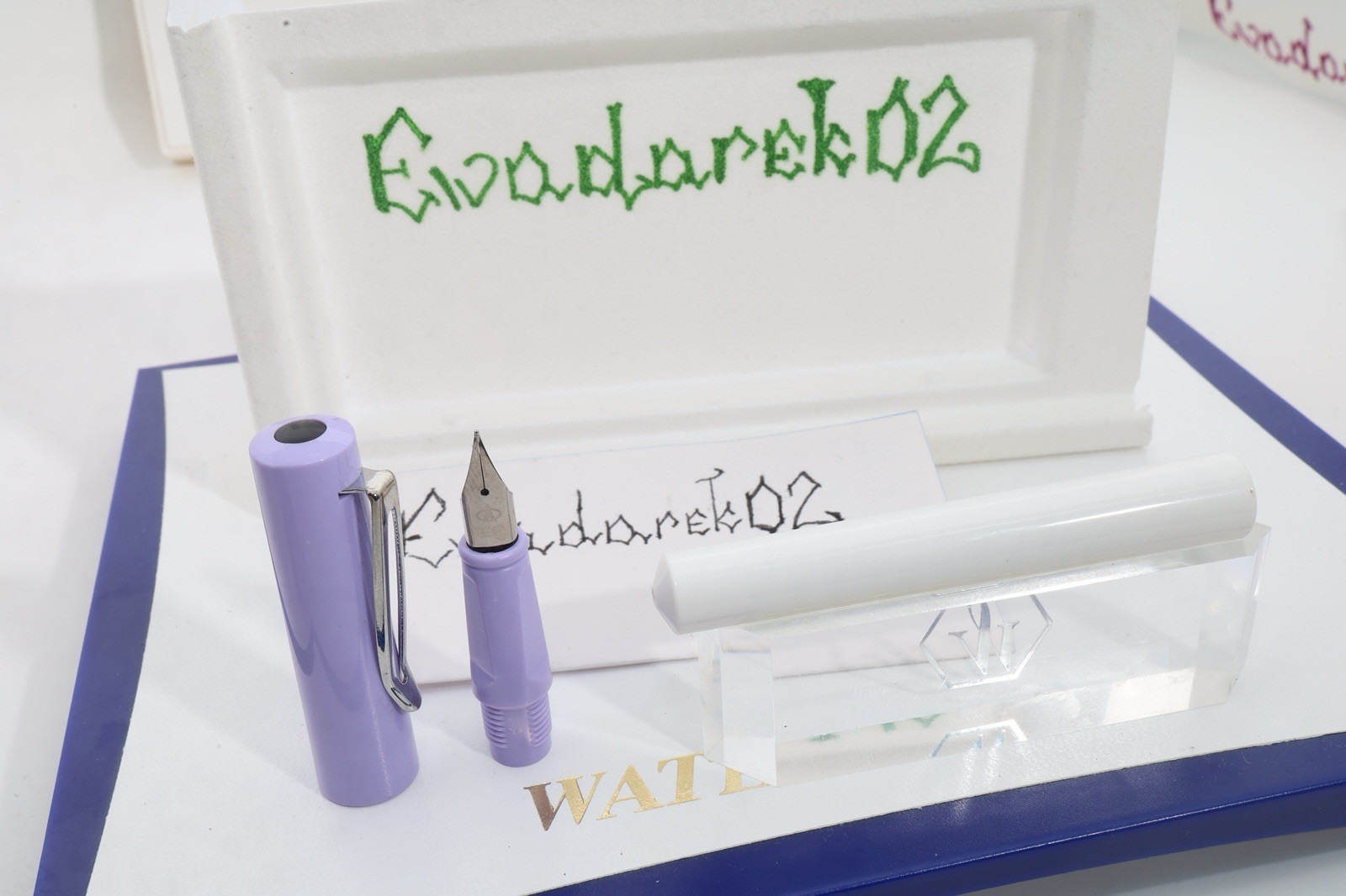 Unbranded Fountain Pen, White/Violet CT, New