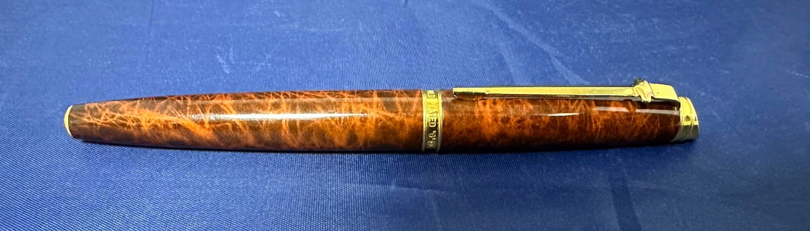 Caran d’Ache Genève Fountain Pen – Marbled Brown Resin – 18k Gold Nib