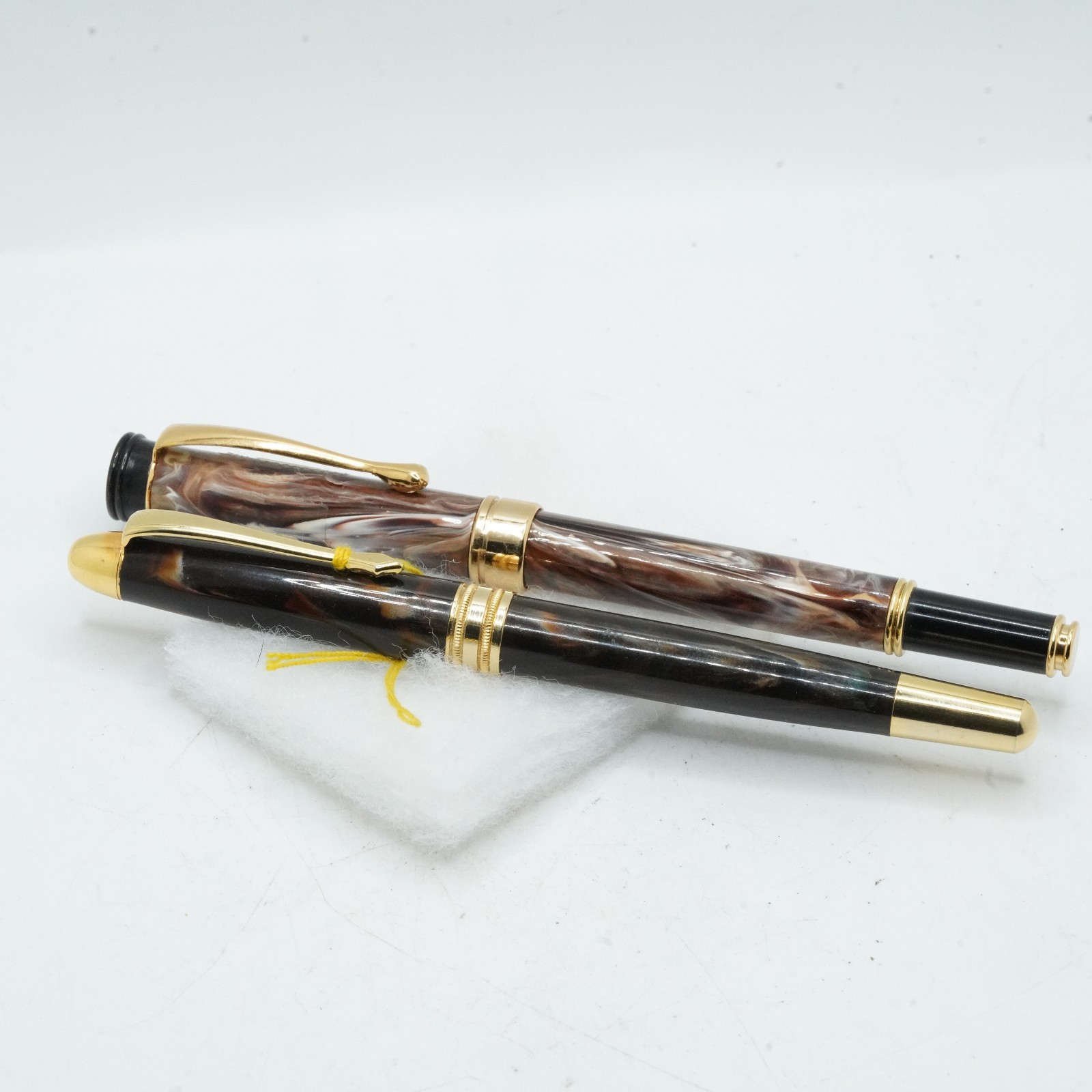 2x Vintage Unbranded Fountain Pens w/ Iridium Fine Point Germany NIBs