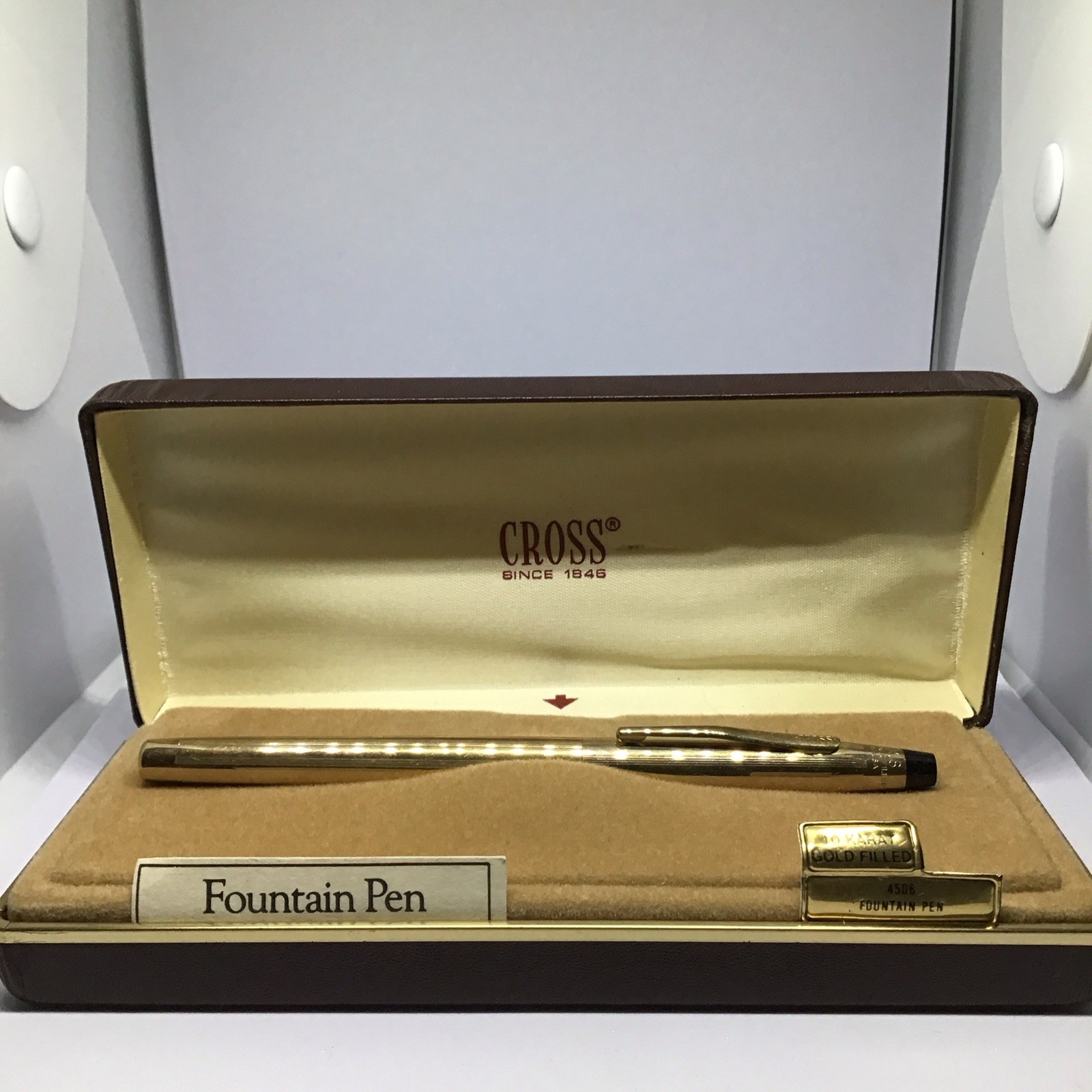 Cross 4506 1/20 10KT Gold Filled Fountain Pen w/14K 585 M-Nib, Converter, case