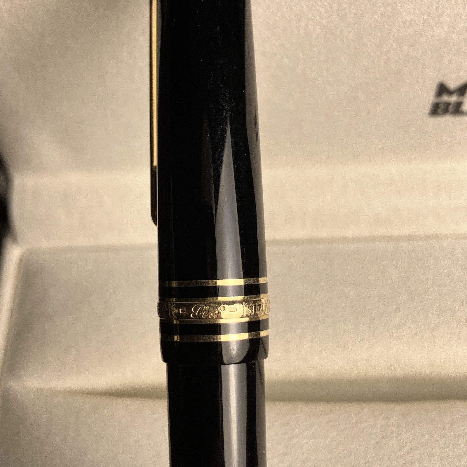Montblanc Meisterstuck 144 18K AU750 Fountain Pen M Nib 4810 NOB