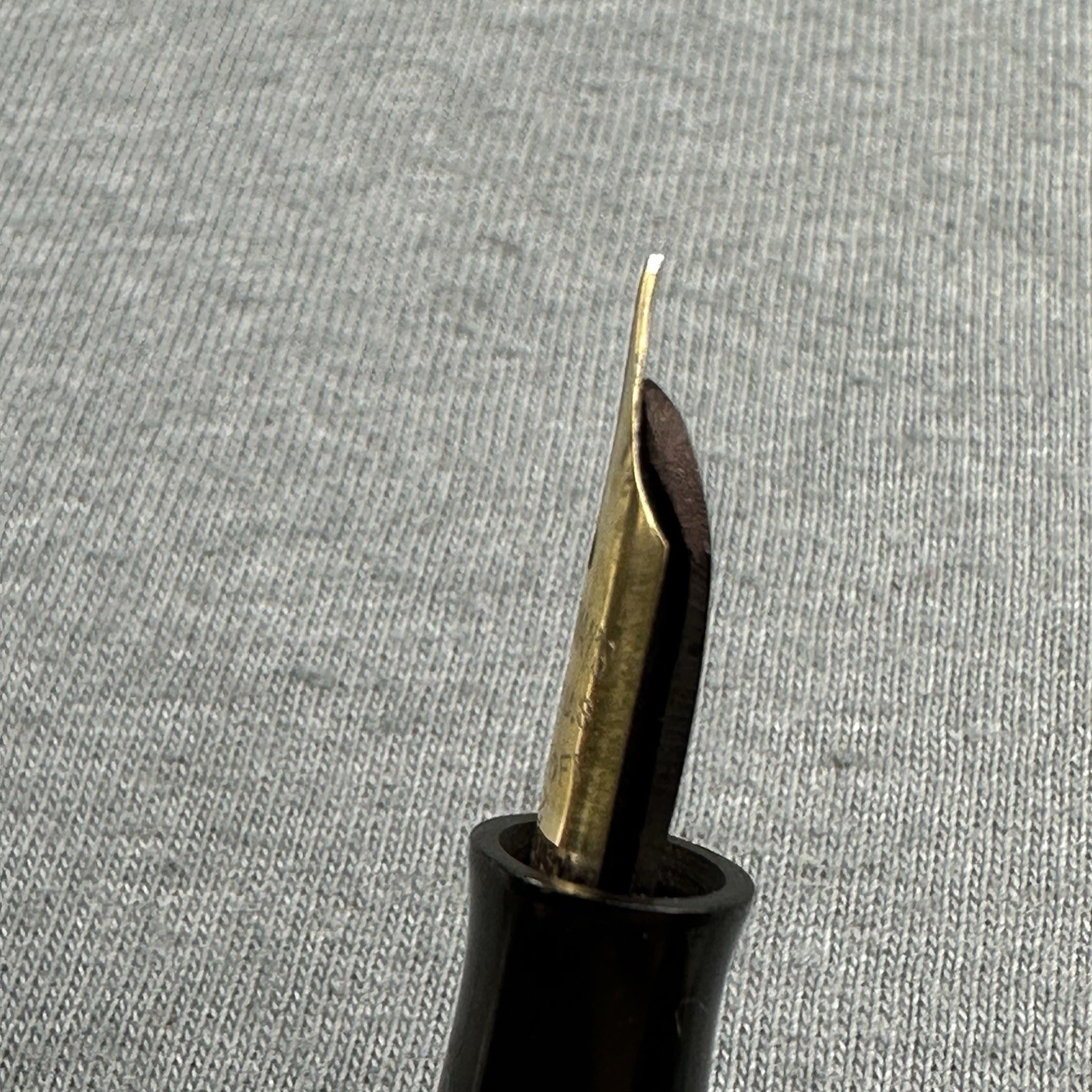 Waterman’s 52 BCHR Gold Filled Trim Wide Barrel Band 14k #2 Fine Flex Nib