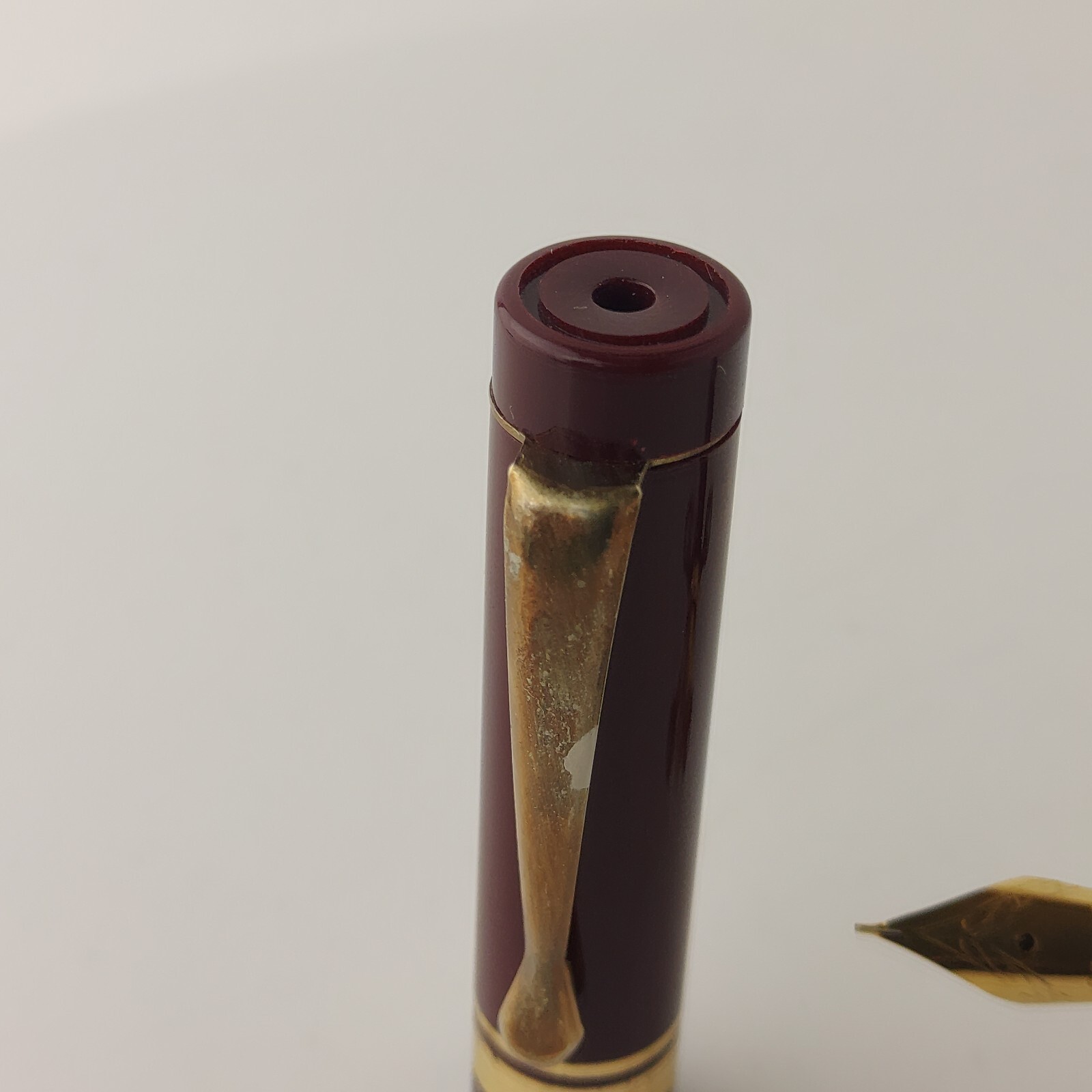 Fountain Pen Unbranded Genius Germany Fine Nib Red Plastic Gold Trim #5818