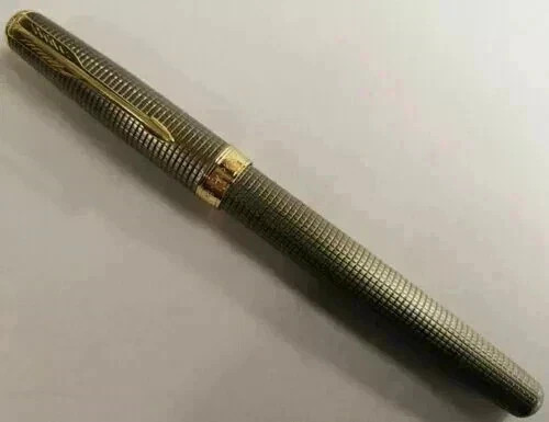 Silver Grid/Gold Clip Parker Sonnet Series Fine (F) Nib Fountain Pen With Box