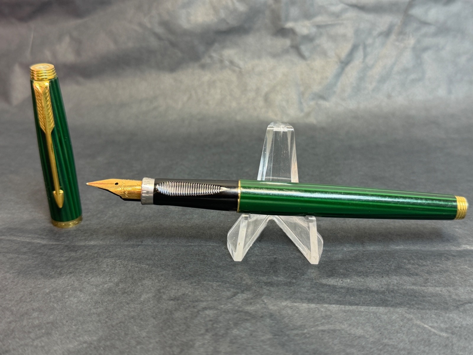 Parker 75 Fountain Pen 18k Gold Nib M Made in France Green Malachite Lacquer