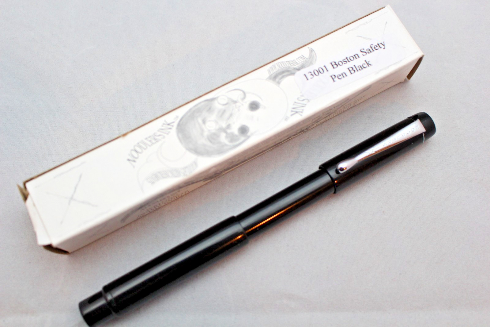 NOODLERS BOSTON SAFETY BLACK EBONITE FLEX NIB FOUNTAIN PEN