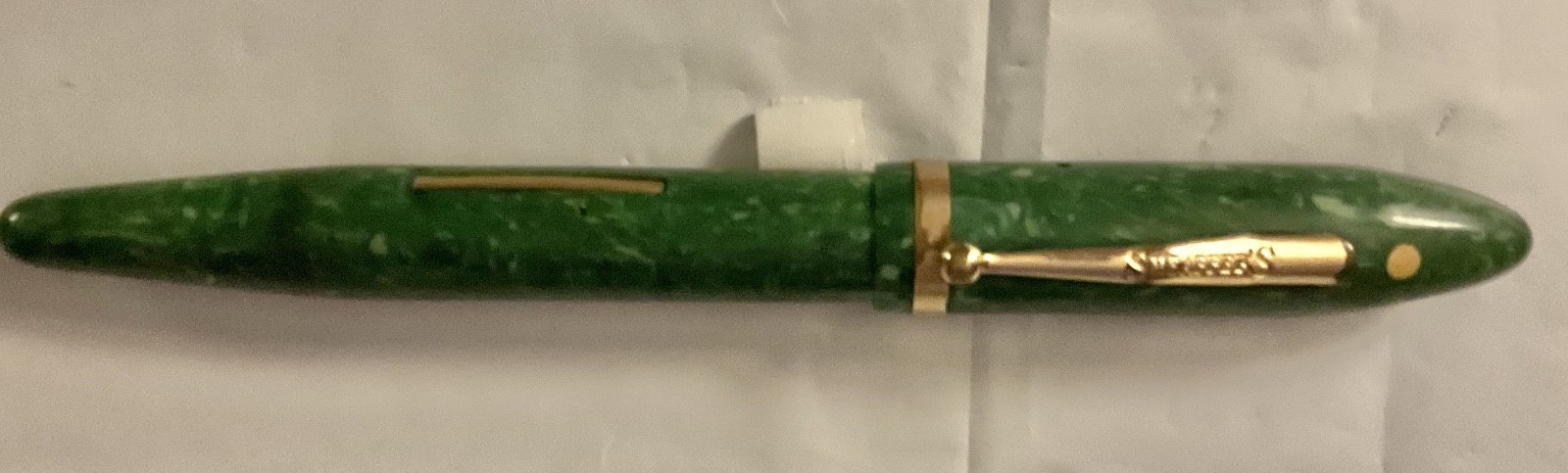SHEAFFER 1000 OVERSIZE LIFETIME BALANCE FOUNTAIN PEN IN BLACK.