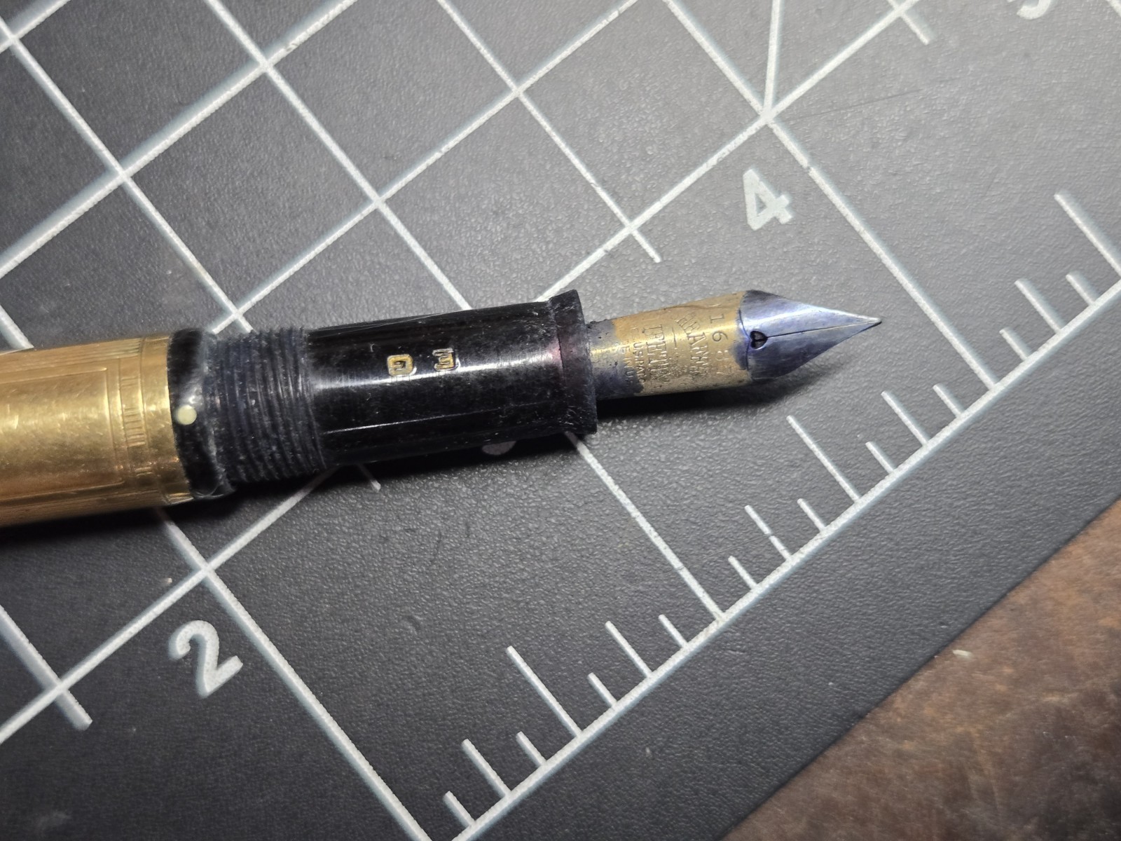 Vintage Sheaffer Tuckaway Fountain Pen Gold Filled nib