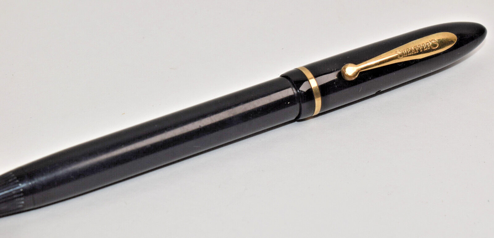 Vintage Sheaffer Snorkel Black Fountain Pen Gold Trim 14K Nib