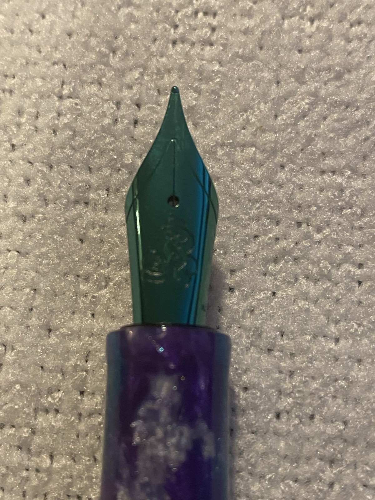 Hinze Pen Company Fountain Pen F Nib Purple/Blue/White