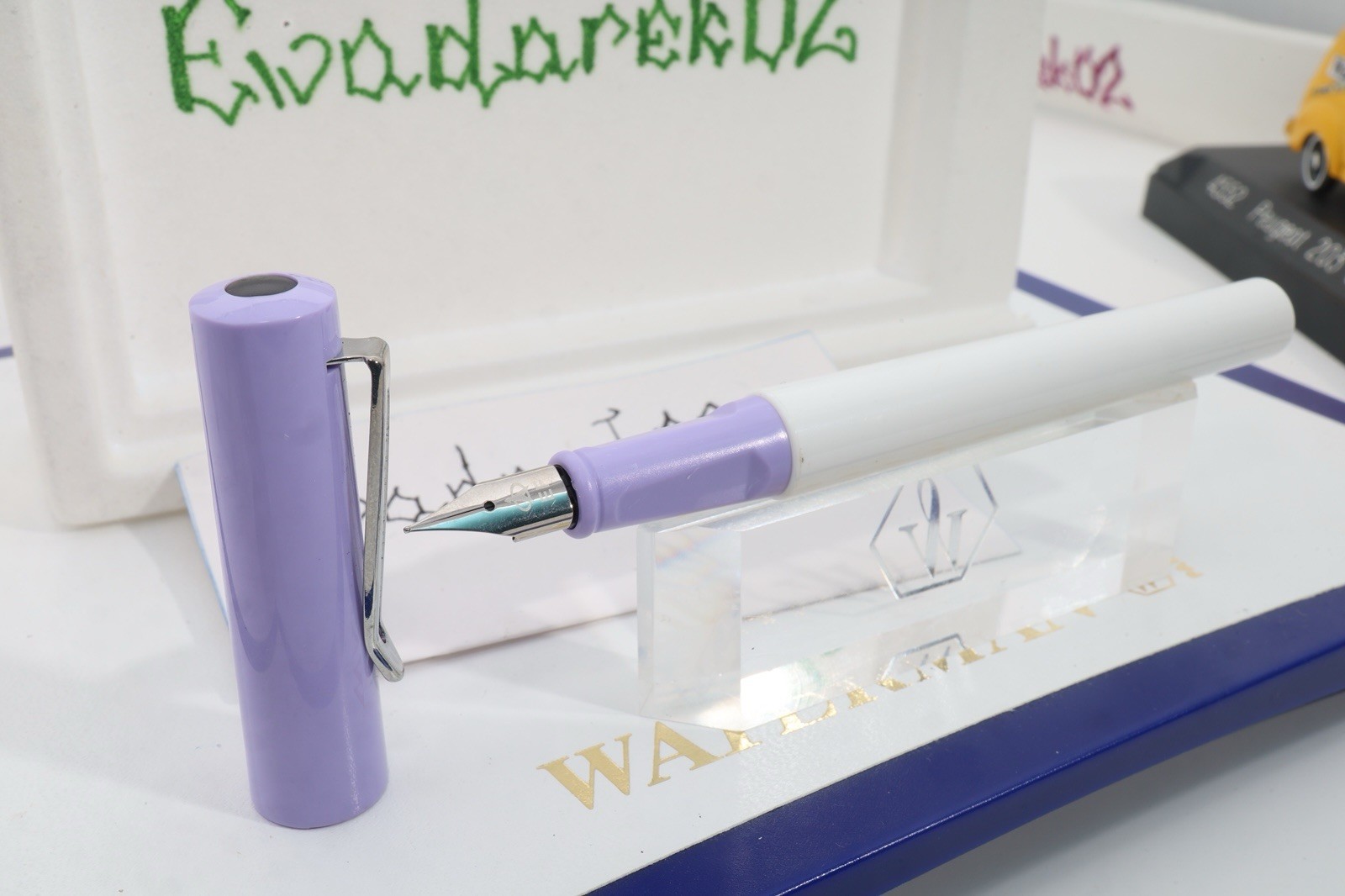 Unbranded Fountain Pen, White/Violet CT, New