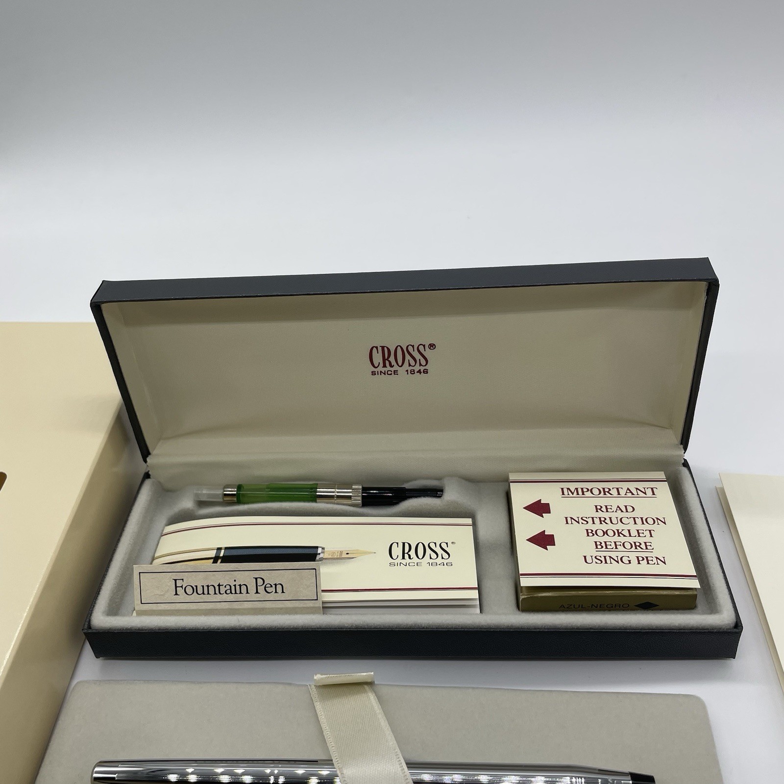 VINTAGE 3506 CROSS CHROME CLASSIC CENTURY LINE FOUNTAIN PEN M IN CASE W BOX!