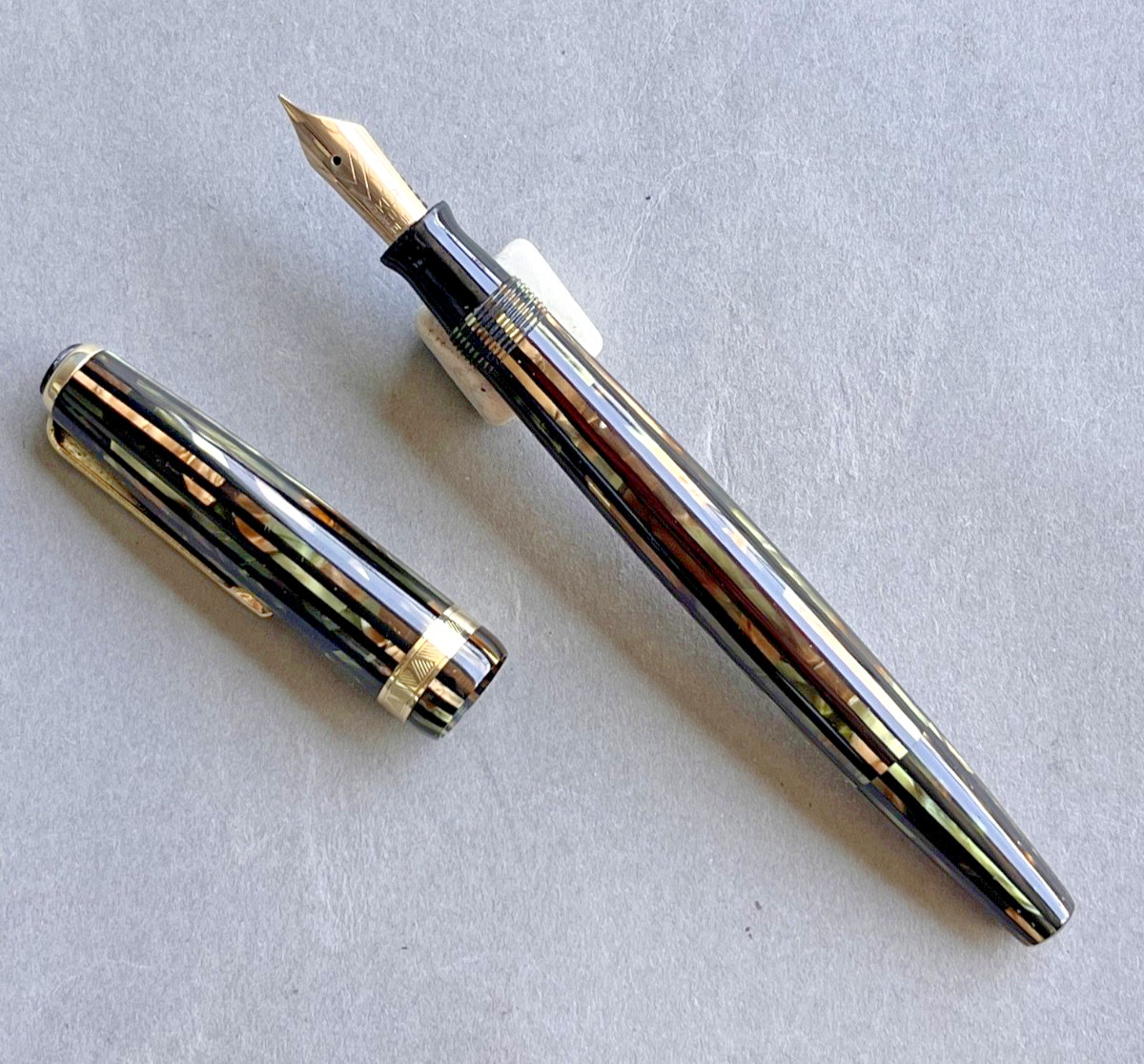 Parker Brown/Green Striped Duofold, Vac-Filler, 14K nib/trim, Fully Restored