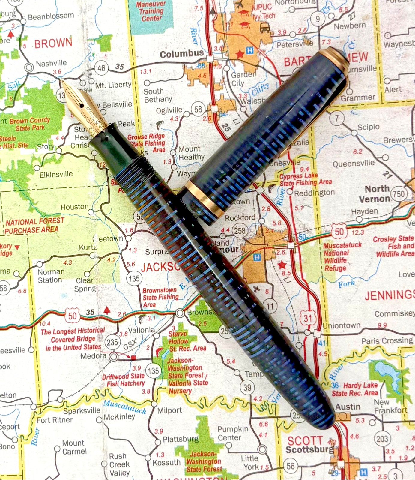 Vintage Parker Vacumatic Fountain Pen, Blue sub-Debutante w/ 14k nib – restored