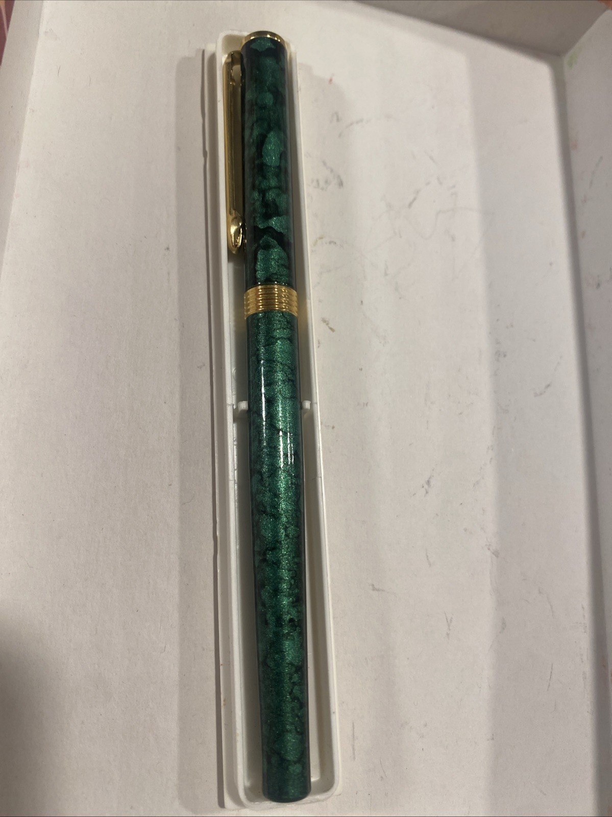Vintage/ Pen Quest Fountain Pen/ Gold/ Green Marble/ Metallic/ Italy