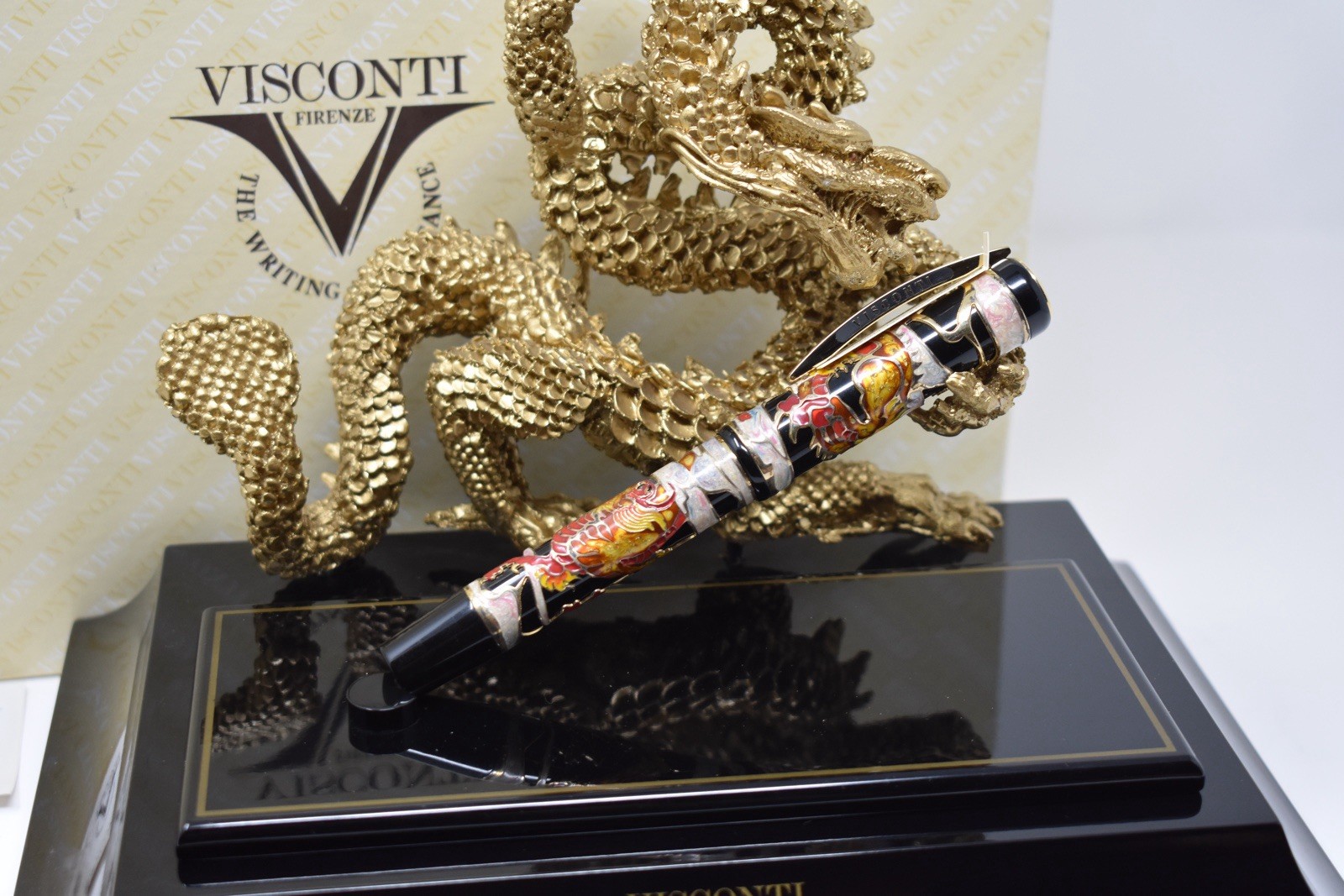 Visconti Year of The Dragon 2012 Limited Edition 888 23k Nib Fountain Pen 64802