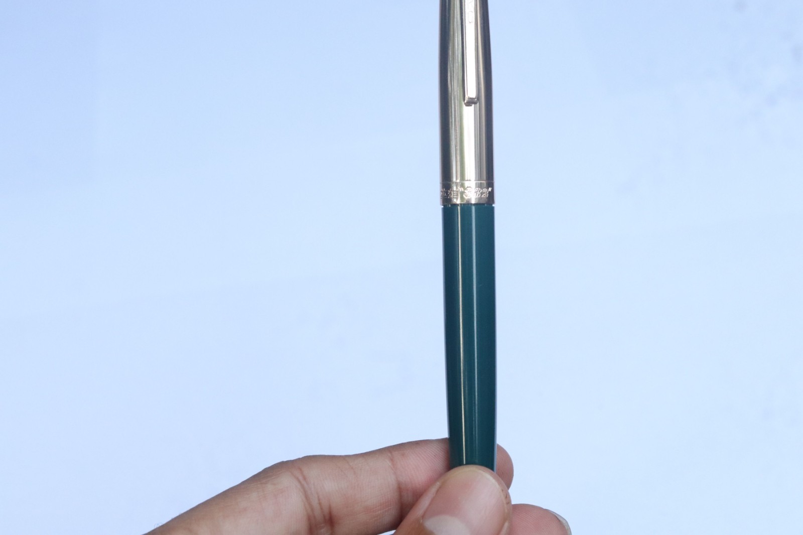 Vintage Unused Hero 332 Fountain Pen Green Plastic body Fine Nib China