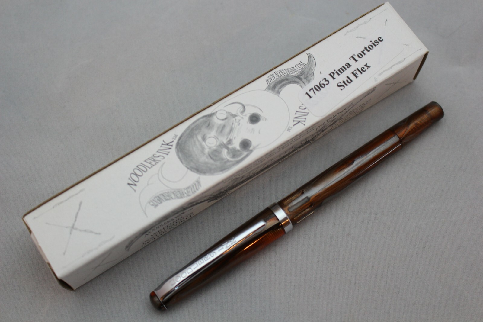 NOODLERS CANYON TORTOISE STANDARD PISTON FLEX NIB FOUNTAIN PEN