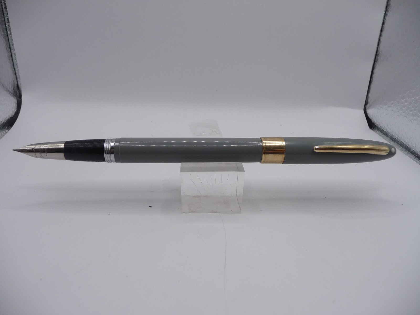 Sheaffer Vintage White Dot Gray Snorkel fountain pen-working -M-4 medium