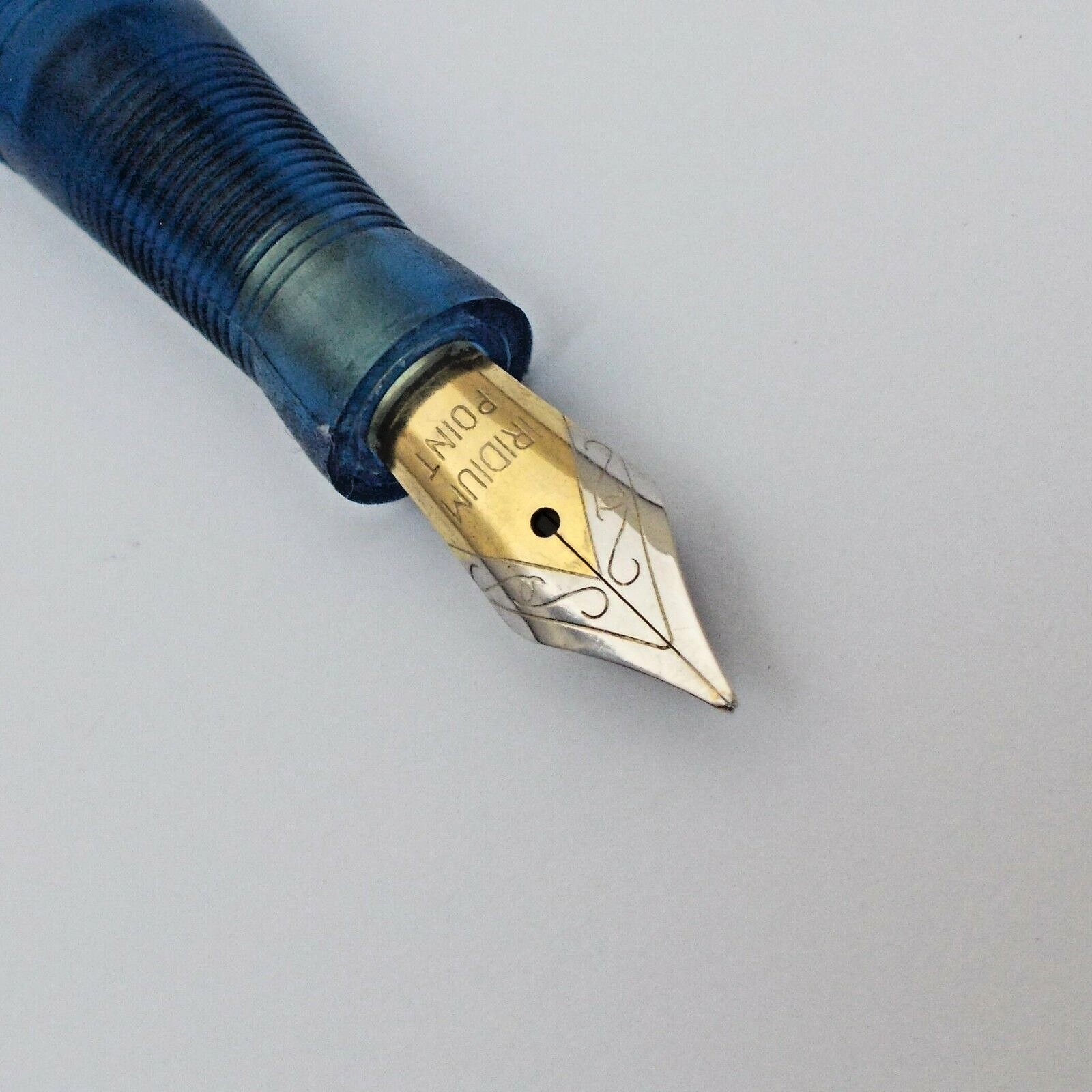 Click Signature Translucent Fountain Pen with 3-in-1 Filling System – Blue