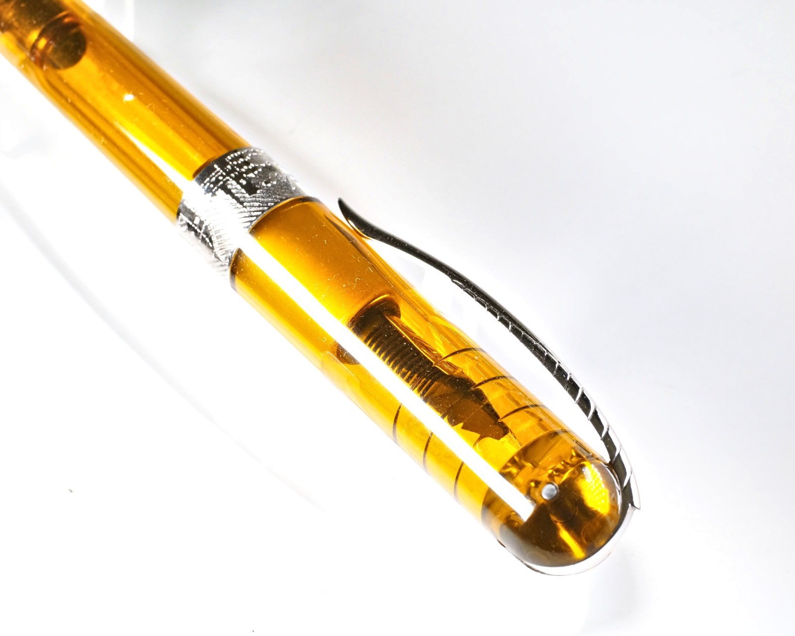 PINEIDER Avatar UR (Ultra Resin) Amber Demo Fountain Pen, Italy, Medium, MINT