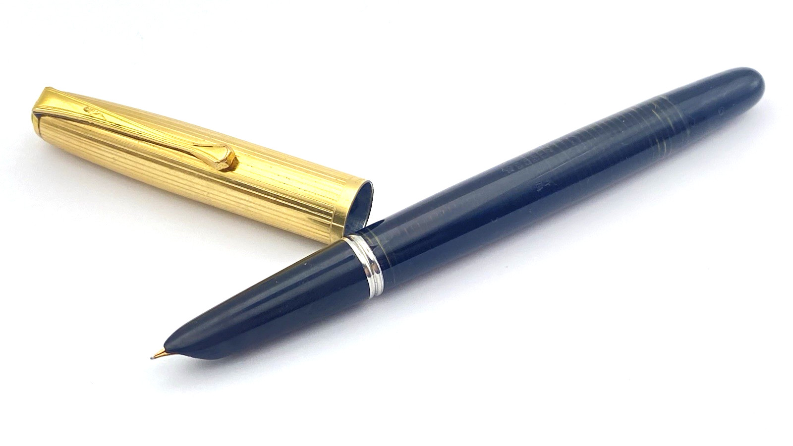 VINTAGE WEBBER 54 FOUNTAIN PEN IN BLACK AND GOLD SPRINGY 14K GOLD FINE NIB ITALY