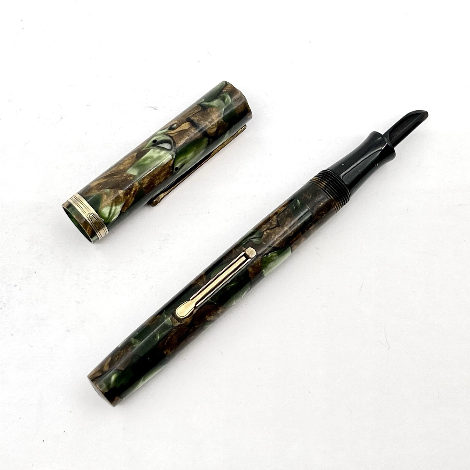 Waterman 94 Moss Agate Fountain Pen w/o Nib – Sold as is!