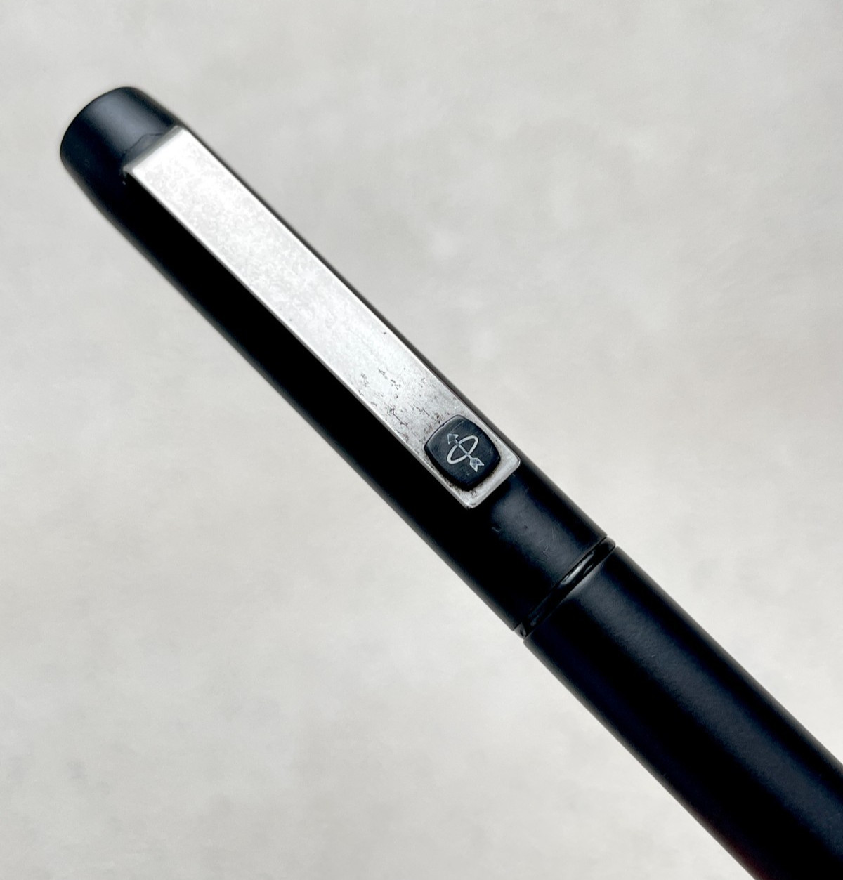 Vintage Parker 25 Fountain Pen in Matte Black Made in England BS057