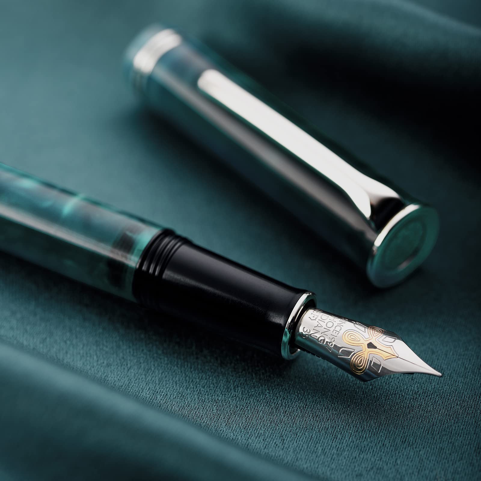 Hongdian N2 Fountain Pen Iridium Fine Nib Teal Blue Acrylic Design Smooth Wri