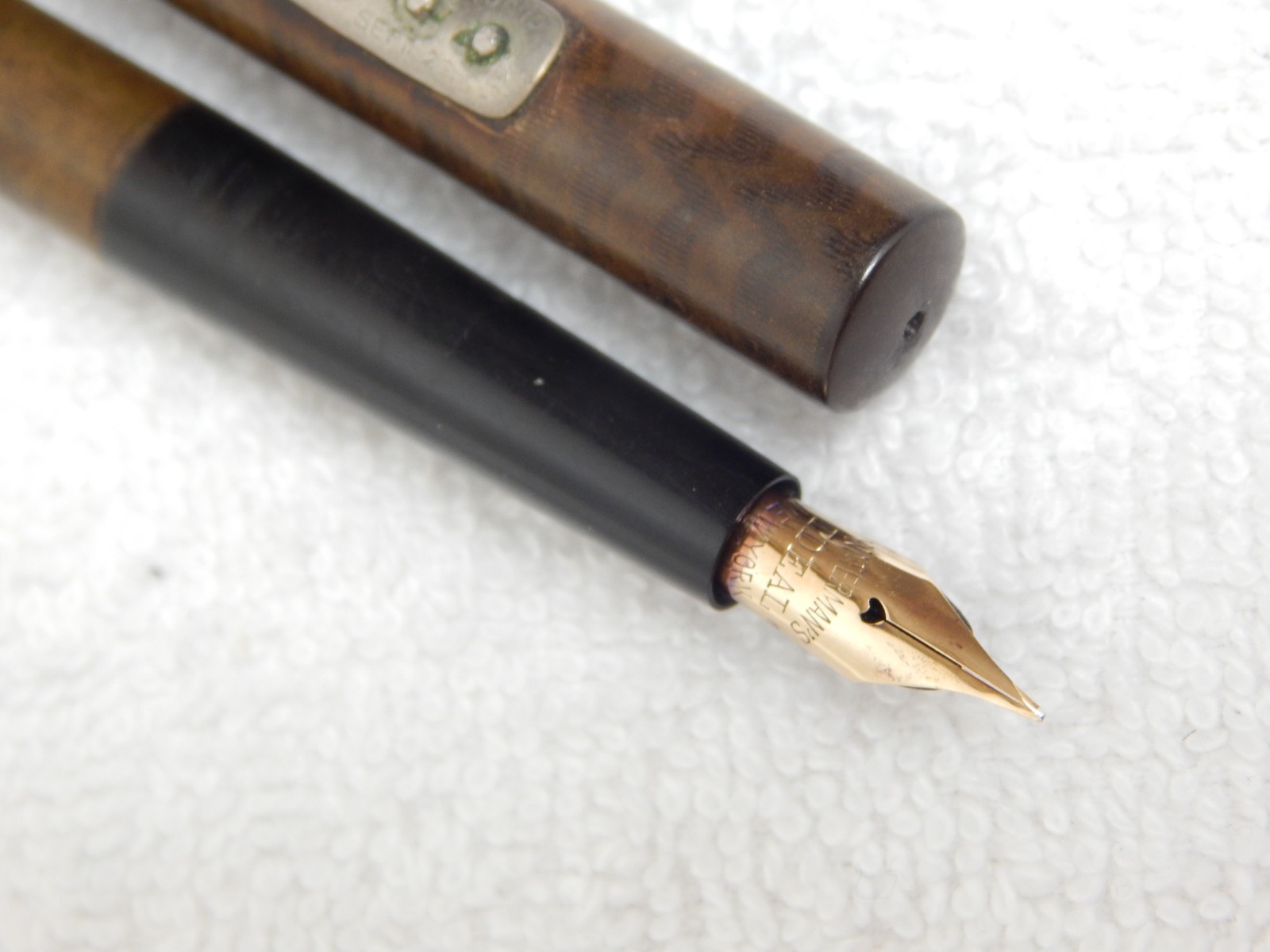 LOT# 228N. VINTAGE WATERMAN ‘S 12 EYEDROPPER FOUNTAIN PEN. FLEX NIB, F TO BB+
