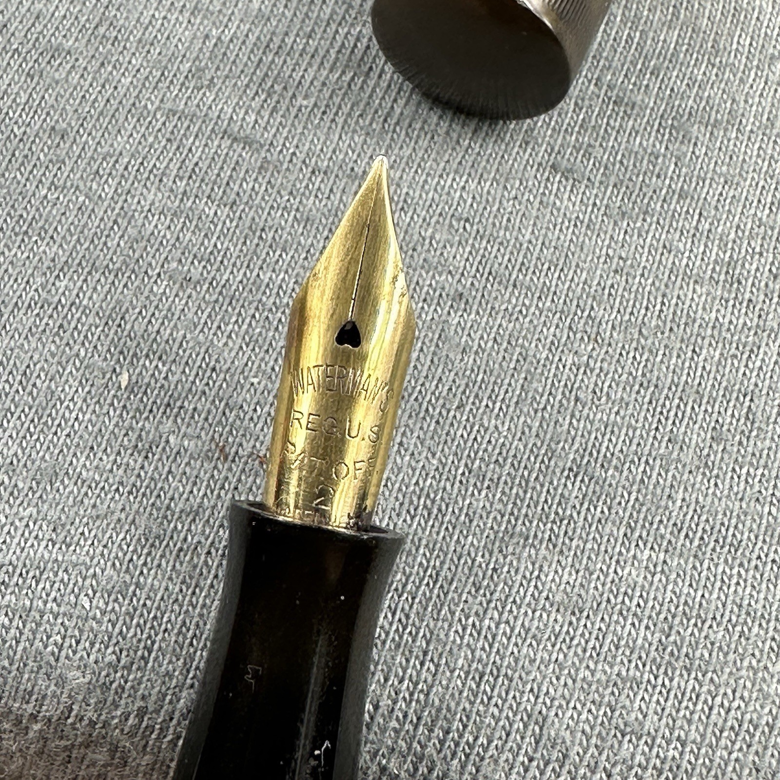 Waterman’s 52 BCHR Gold Filled Trim Wide Barrel Band 14k #2 Fine Flex Nib