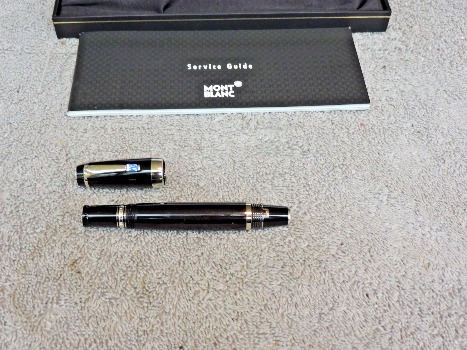Montblanc Boheme Fountain Pen Retractible Blue Sapphire Stone 14k Medium New