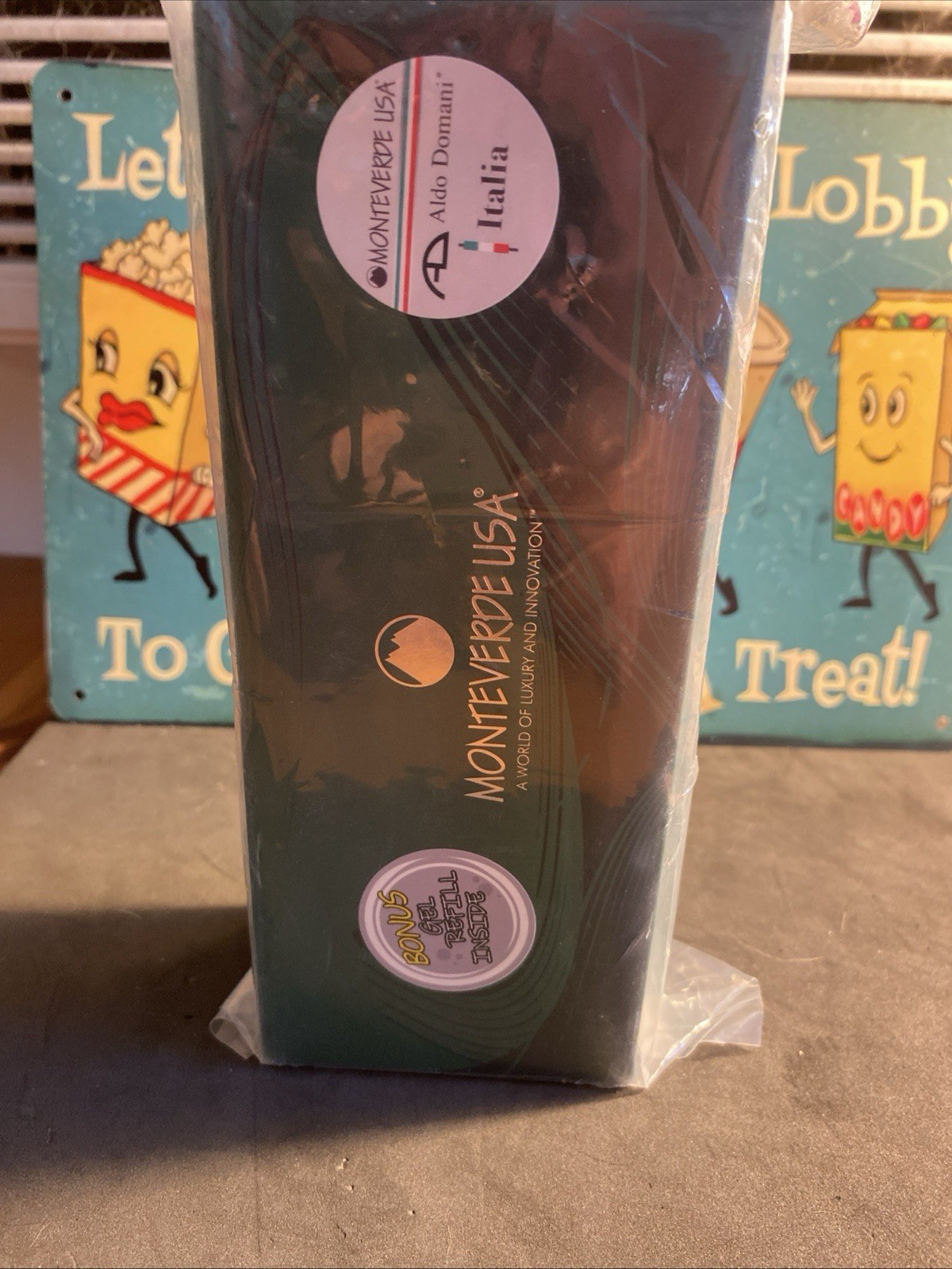 Monte Verde Pen with With Cartridges In Box